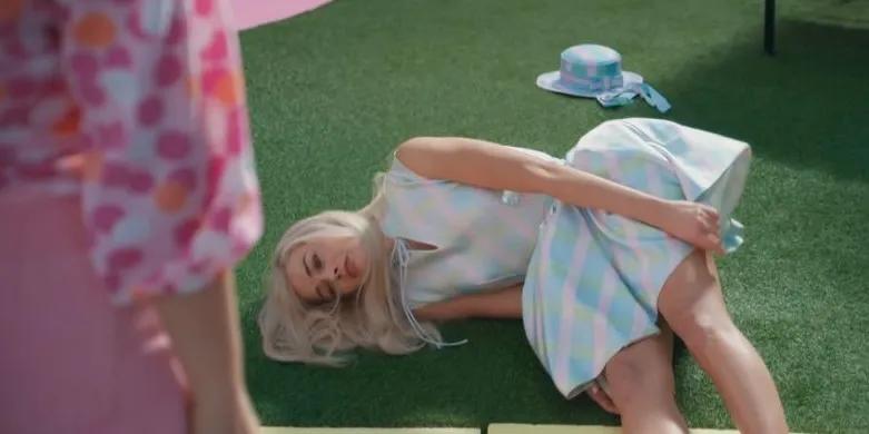 Screenshot from Barbie (2025)